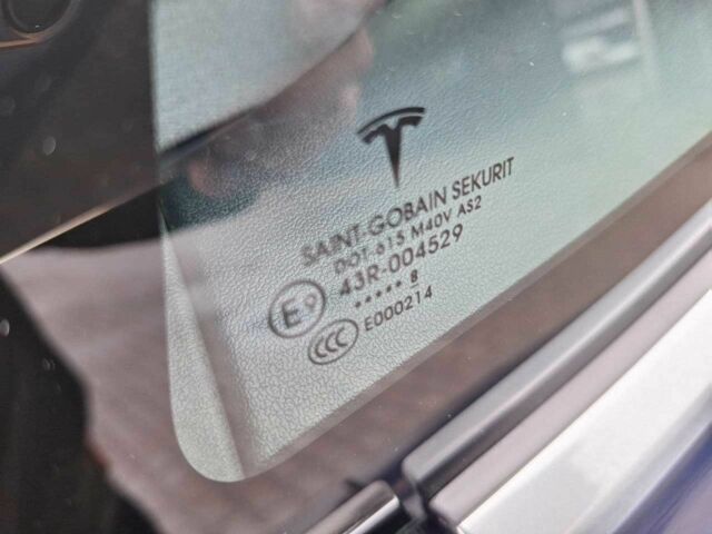 Синий Тесла Модель 3, объемом двигателя 0 л и пробегом 237 тыс. км за 16000 $, фото 7 на Automoto.ua