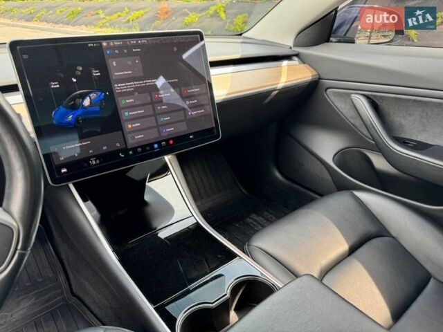 Синій Тесла Модель 3, об'ємом двигуна 0 л та пробігом 130 тис. км за 16499 $, фото 29 на Automoto.ua