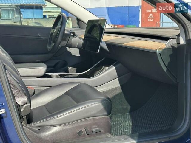 Синій Тесла Модель 3, об'ємом двигуна 0 л та пробігом 104 тис. км за 17990 $, фото 23 на Automoto.ua