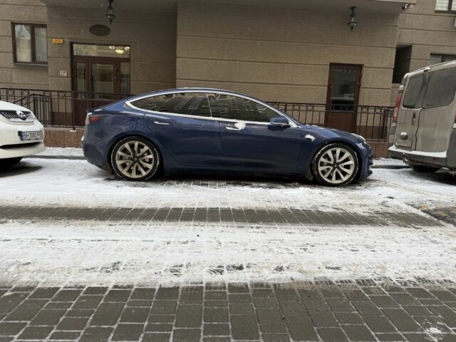 Синій Тесла Модель 3, об'ємом двигуна 0 л та пробігом 105 тис. км за 17715 $, фото 4 на Automoto.ua