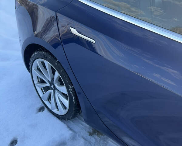 Синий Тесла Модель 3, объемом двигателя 0 л и пробегом 146 тыс. км за 15999 $, фото 33 на Automoto.ua