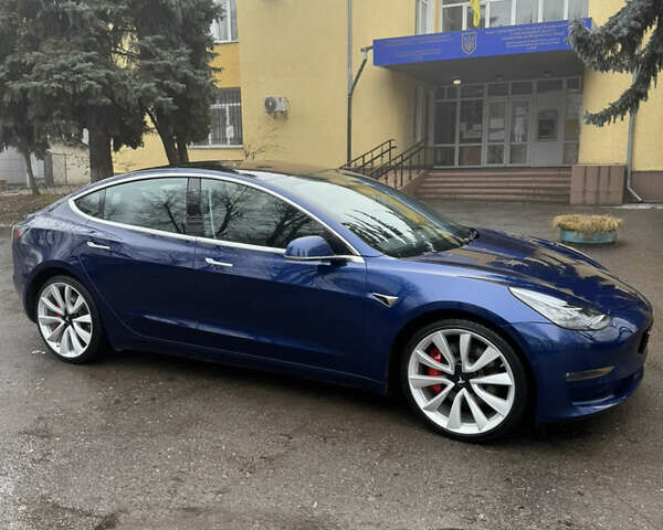 Синий Тесла Модель 3, объемом двигателя 0 л и пробегом 199 тыс. км за 19000 $, фото 1 на Automoto.ua