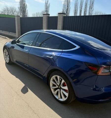 Синий Тесла Модель 3, объемом двигателя 0 л и пробегом 80 тыс. км за 19700 $, фото 7 на Automoto.ua