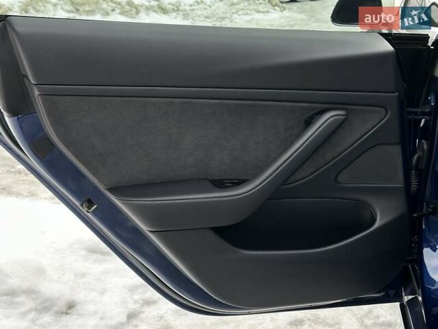 Синій Тесла Модель 3, об'ємом двигуна 0 л та пробігом 123 тис. км за 16999 $, фото 28 на Automoto.ua