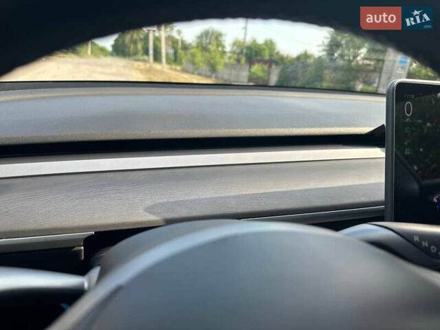 Синий Тесла Модель 3, объемом двигателя 0 л и пробегом 122 тыс. км за 18000 $, фото 20 на Automoto.ua