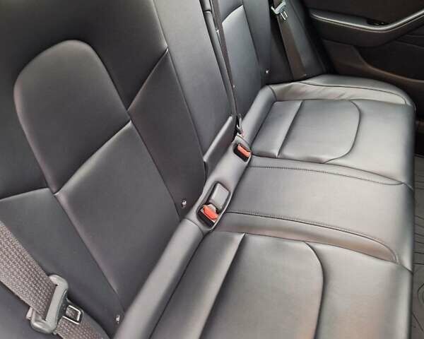 Синий Тесла Модель 3, объемом двигателя 0 л и пробегом 236 тыс. км за 16000 $, фото 13 на Automoto.ua