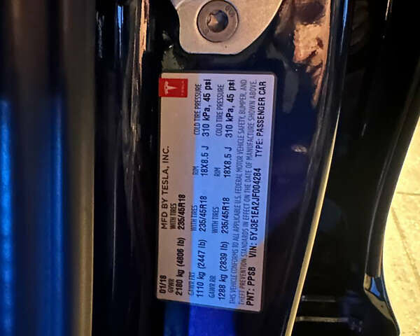 Синий Тесла Модель 3, объемом двигателя 0 л и пробегом 122 тыс. км за 18000 $, фото 2 на Automoto.ua