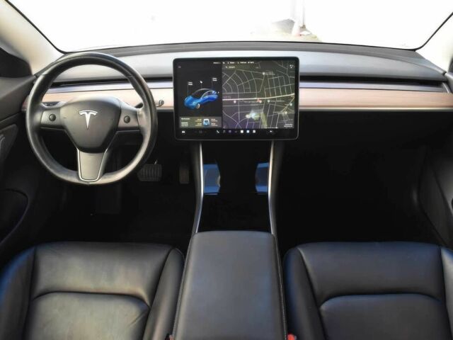 Синий Тесла Модель 3, объемом двигателя 0 л и пробегом 40 тыс. км за 8900 $, фото 8 на Automoto.ua