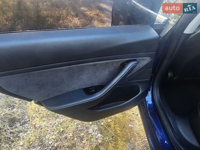 Синій Тесла Модель 3, об'ємом двигуна 0 л та пробігом 235 тис. км за 15500 $, фото 20 на Automoto.ua
