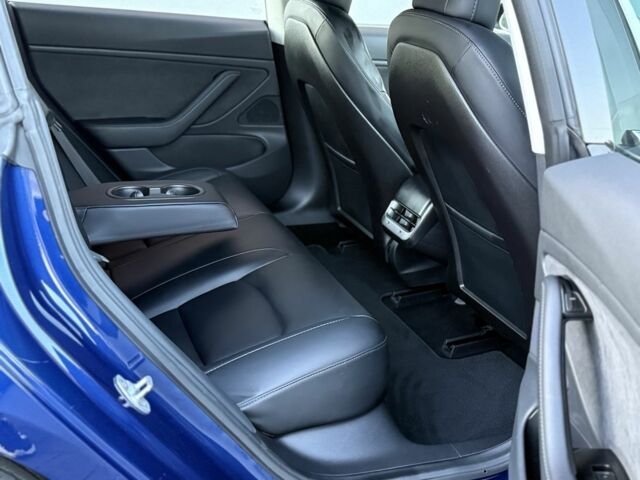 Синій Тесла Модель 3, об'ємом двигуна 0 л та пробігом 104 тис. км за 18500 $, фото 23 на Automoto.ua