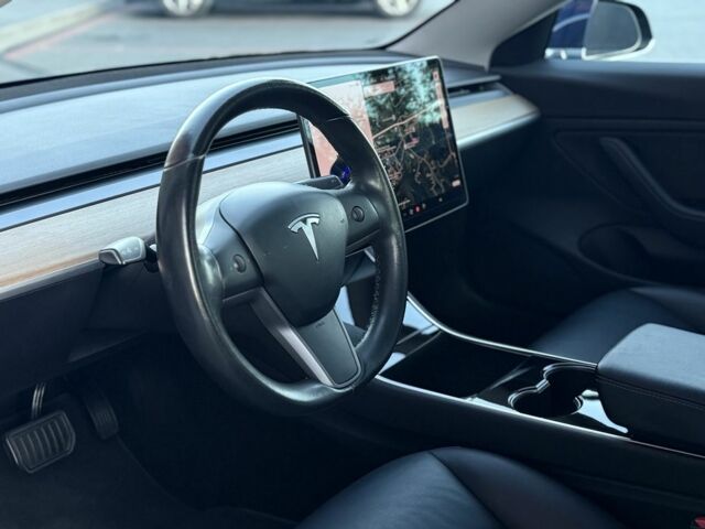 Синій Тесла Модель 3, об'ємом двигуна 0 л та пробігом 104 тис. км за 18500 $, фото 20 на Automoto.ua