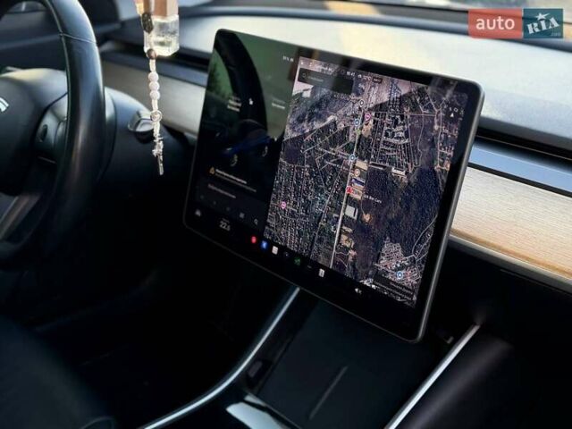 Синій Тесла Модель 3, об'ємом двигуна 0 л та пробігом 222 тис. км за 13000 $, фото 16 на Automoto.ua