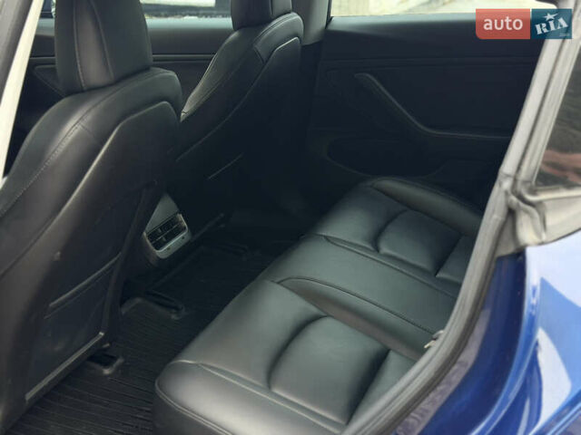 Синий Тесла Модель 3, объемом двигателя 0 л и пробегом 128 тыс. км за 15500 $, фото 25 на Automoto.ua