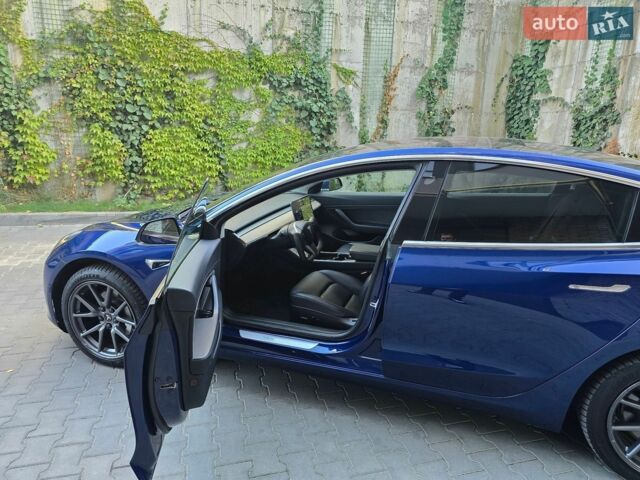 Синий Тесла Модель 3, объемом двигателя 0 л и пробегом 87 тыс. км за 17500 $, фото 24 на Automoto.ua