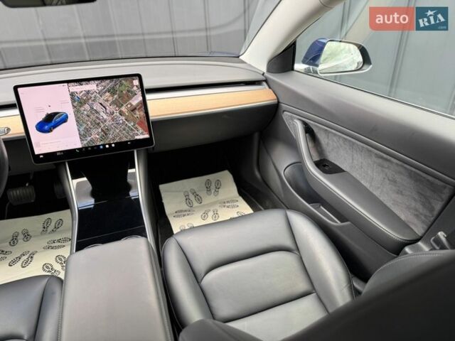 Синий Тесла Модель 3, объемом двигателя 0 л и пробегом 103 тыс. км за 15900 $, фото 45 на Automoto.ua