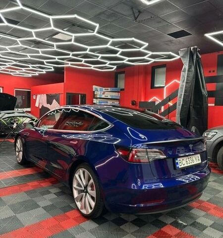 Синій Тесла Модель 3, об'ємом двигуна 0 л та пробігом 135 тис. км за 18500 $, фото 4 на Automoto.ua