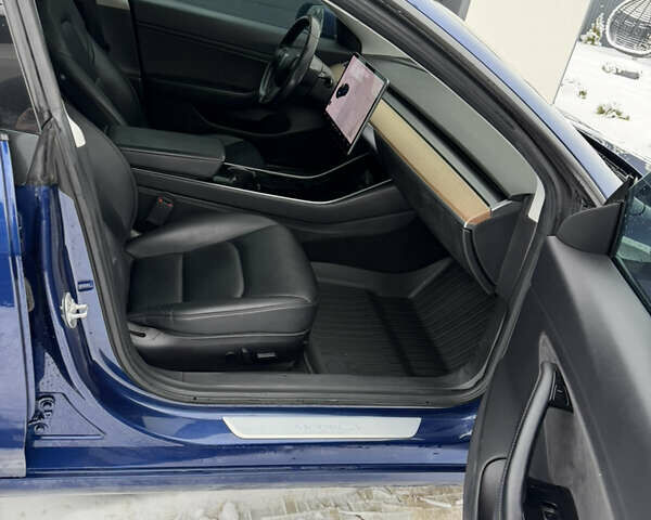 Синий Тесла Модель 3, объемом двигателя 0 л и пробегом 119 тыс. км за 15900 $, фото 36 на Automoto.ua