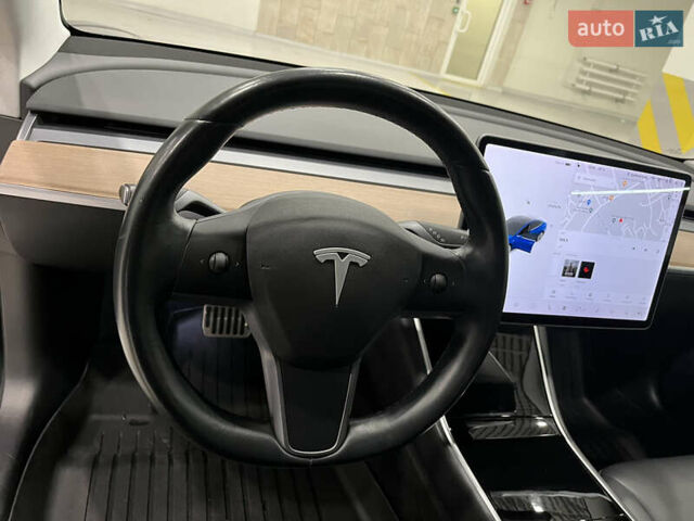 Тесла Модель 3 2018 у Києві на Automoto.ua Синій Тесла Модель 3, об'ємом двигуна 0 л та пробігом 48 тис. км за 31000 $, фото 25 на Automoto.ua