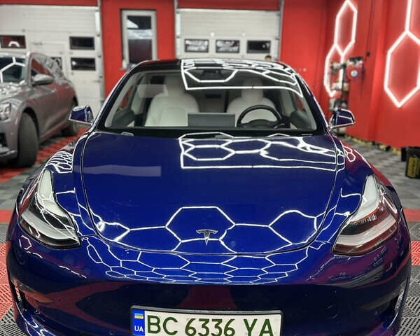 Синий Тесла Модель 3, объемом двигателя 0 л и пробегом 135 тыс. км за 12000 $, фото 2 на Automoto.ua