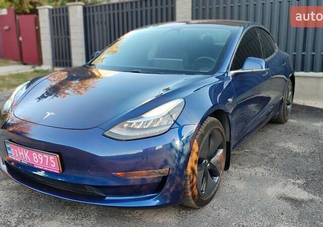 Тесла Модель 3 2018 у Києві на Automoto.ua Синій Тесла Модель 3, об'ємом двигуна 0 л та пробігом 159 тис. км за 16800 $, фото 1 на Automoto.ua