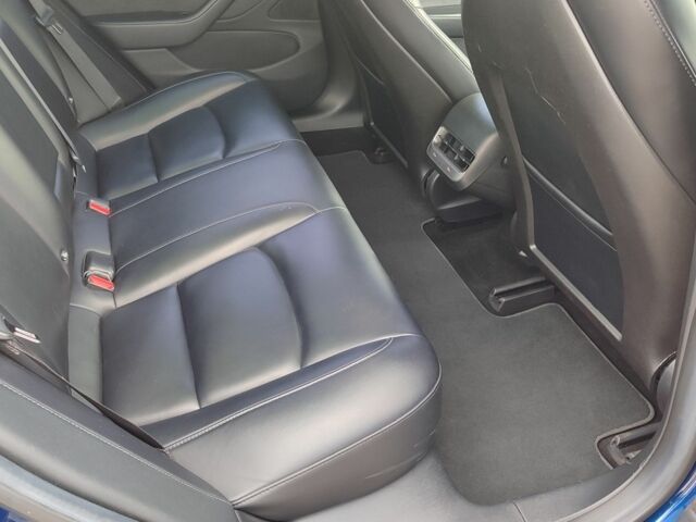 Синій Тесла Модель 3, об'ємом двигуна 0 л та пробігом 162 тис. км за 16700 $, фото 8 на Automoto.ua