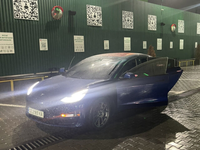 Синий Тесла Модель 3, объемом двигателя 0 л и пробегом 130 тыс. км за 15999 $, фото 9 на Automoto.ua