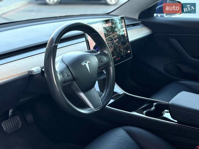 Синій Тесла Модель 3, об'ємом двигуна 0 л та пробігом 104 тис. км за 17990 $, фото 81 на Automoto.ua