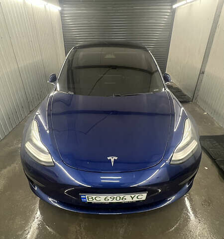 Синій Тесла Модель 3, об'ємом двигуна 0 л та пробігом 123 тис. км за 18000 $, фото 2 на Automoto.ua