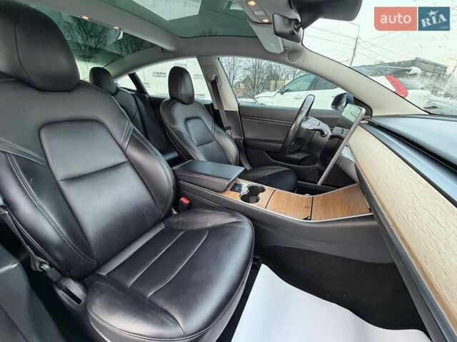 Синий Тесла Модель 3, объемом двигателя 0 л и пробегом 217 тыс. км за 12800 $, фото 13 на Automoto.ua