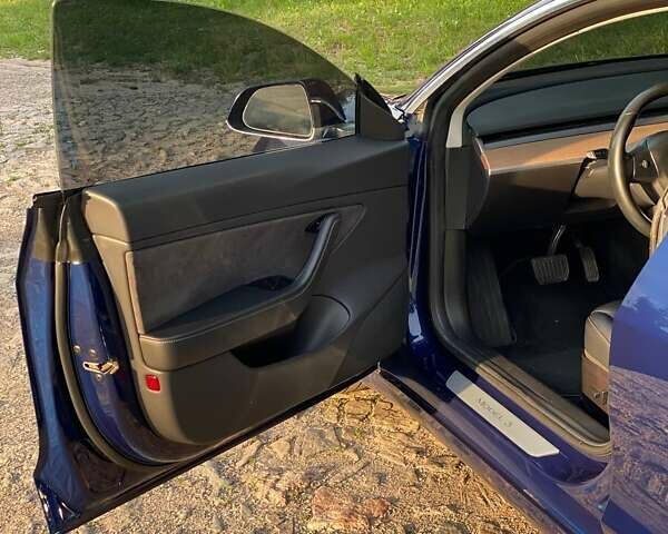 Синий Тесла Модель 3, объемом двигателя 0 л и пробегом 109 тыс. км за 22000 $, фото 8 на Automoto.ua