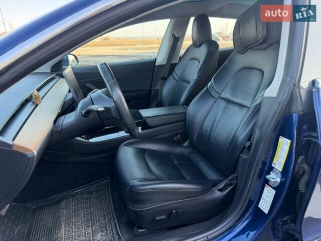 Синій Тесла Модель 3, об'ємом двигуна 0 л та пробігом 180 тис. км за 16999 $, фото 10 на Automoto.ua