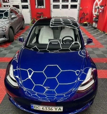 Синій Тесла Модель 3, об'ємом двигуна 0 л та пробігом 135 тис. км за 18500 $, фото 2 на Automoto.ua