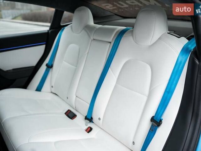 Синий Тесла Модель 3, объемом двигателя 0 л и пробегом 97 тыс. км за 40000 $, фото 87 на Automoto.ua