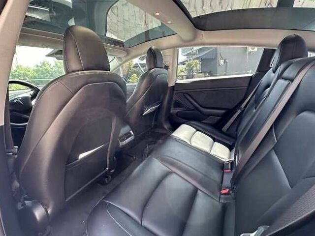 Синій Тесла Модель 3, об'ємом двигуна 0 л та пробігом 67 тис. км за 13000 $, фото 10 на Automoto.ua