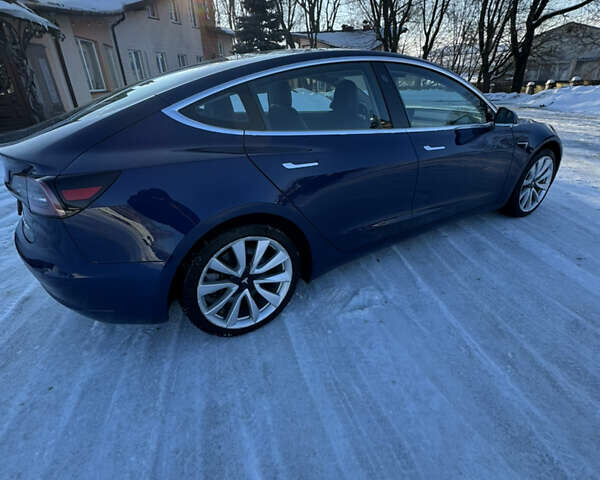 Синий Тесла Модель 3, объемом двигателя 0 л и пробегом 146 тыс. км за 15999 $, фото 7 на Automoto.ua