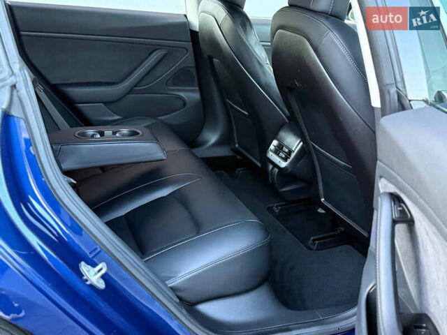 Синій Тесла Модель 3, об'ємом двигуна 0 л та пробігом 104 тис. км за 17990 $, фото 89 на Automoto.ua