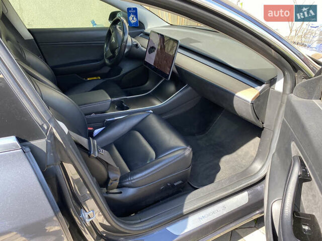 Синий Тесла Модель 3, объемом двигателя 0 л и пробегом 94 тыс. км за 15900 $, фото 11 на Automoto.ua