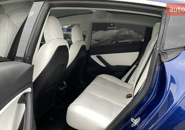 Синий Тесла Модель 3, объемом двигателя 0 л и пробегом 202 тыс. км за 16500 $, фото 32 на Automoto.ua