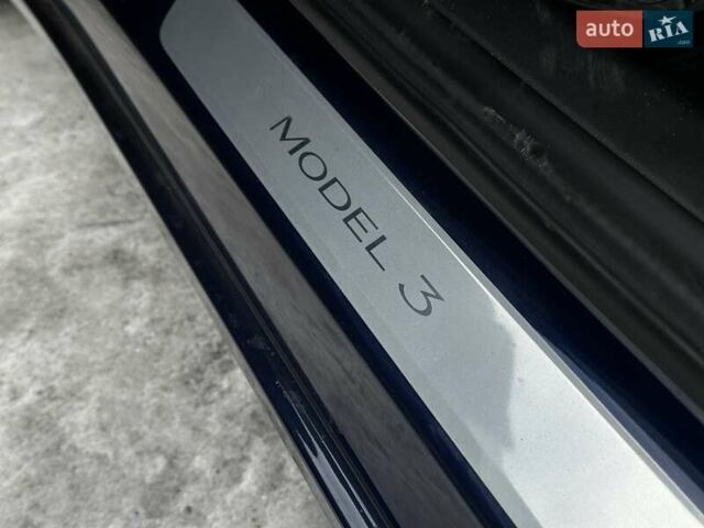 Синій Тесла Модель 3, об'ємом двигуна 0 л та пробігом 123 тис. км за 16999 $, фото 18 на Automoto.ua