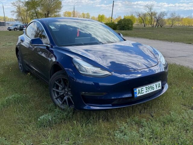 Синий Тесла Модель 3, объемом двигателя 0 л и пробегом 160 тыс. км за 17300 $, фото 2 на Automoto.ua