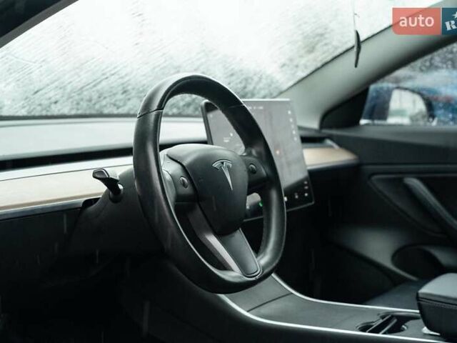 Синий Тесла Модель 3, объемом двигателя 0 л и пробегом 79 тыс. км за 18900 $, фото 16 на Automoto.ua