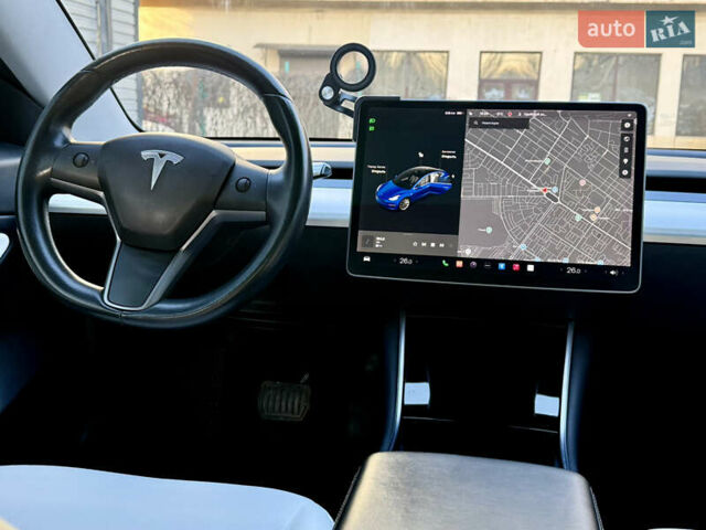 Синий Тесла Модель 3, объемом двигателя 0 л и пробегом 92 тыс. км за 15500 $, фото 19 на Automoto.ua