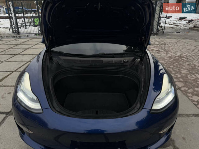 Синий Тесла Модель 3, объемом двигателя 0 л и пробегом 128 тыс. км за 15500 $, фото 34 на Automoto.ua