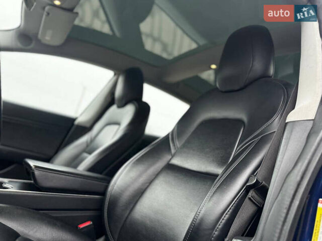 Синий Тесла Модель 3, объемом двигателя 0 л и пробегом 170 тыс. км за 15800 $, фото 7 на Automoto.ua