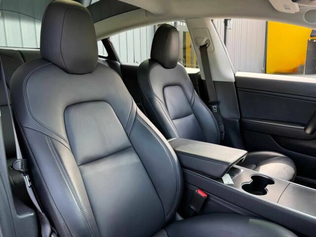 Синий Тесла Модель 3, объемом двигателя 0 л и пробегом 49 тыс. км за 9900 $, фото 6 на Automoto.ua