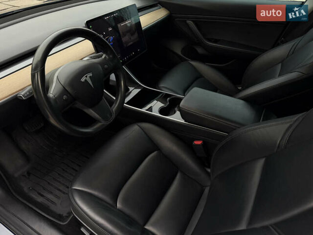 Синий Тесла Модель 3, объемом двигателя 0 л и пробегом 128 тыс. км за 15500 $, фото 30 на Automoto.ua
