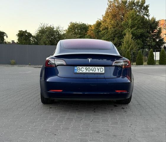 Синій Тесла Модель 3, об'ємом двигуна 0 л та пробігом 101 тис. км за 14959 $, фото 5 на Automoto.ua