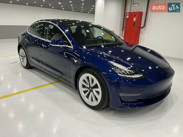 Тесла Модель 3 2018 у Києві на Automoto.ua Синій Тесла Модель 3, об'ємом двигуна 0 л та пробігом 48 тис. км за 31000 $, фото 21 на Automoto.ua