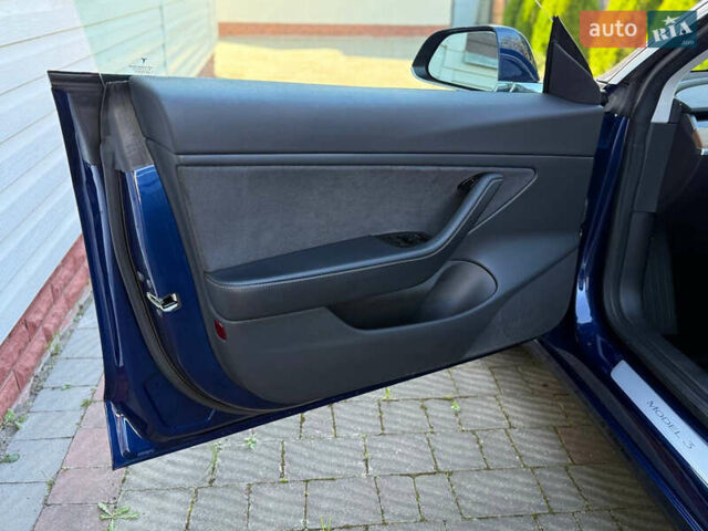 Синій Тесла Модель 3, об'ємом двигуна 0 л та пробігом 104 тис. км за 17990 $, фото 33 на Automoto.ua