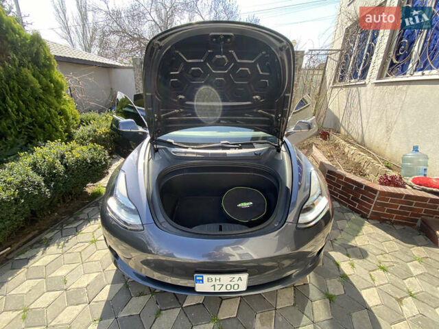 Синий Тесла Модель 3, объемом двигателя 0 л и пробегом 94 тыс. км за 15900 $, фото 15 на Automoto.ua